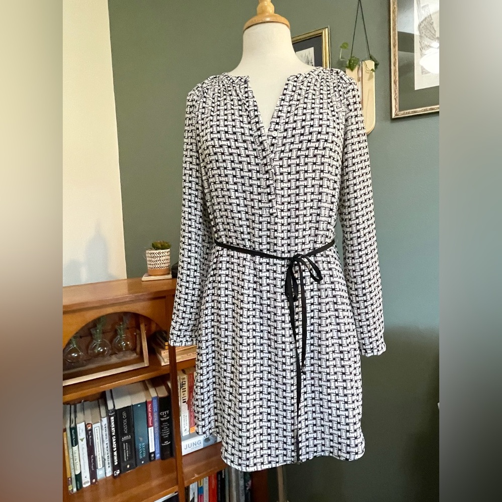 Daniel Rainn Waist Tie Shift Dress